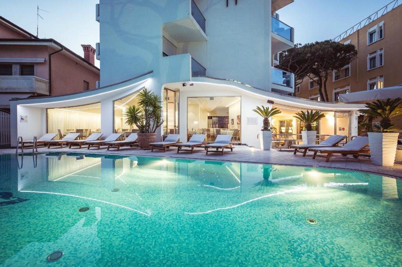 Hotel Bellavista Lignano Sabbiadoro Ngoại thất bức ảnh